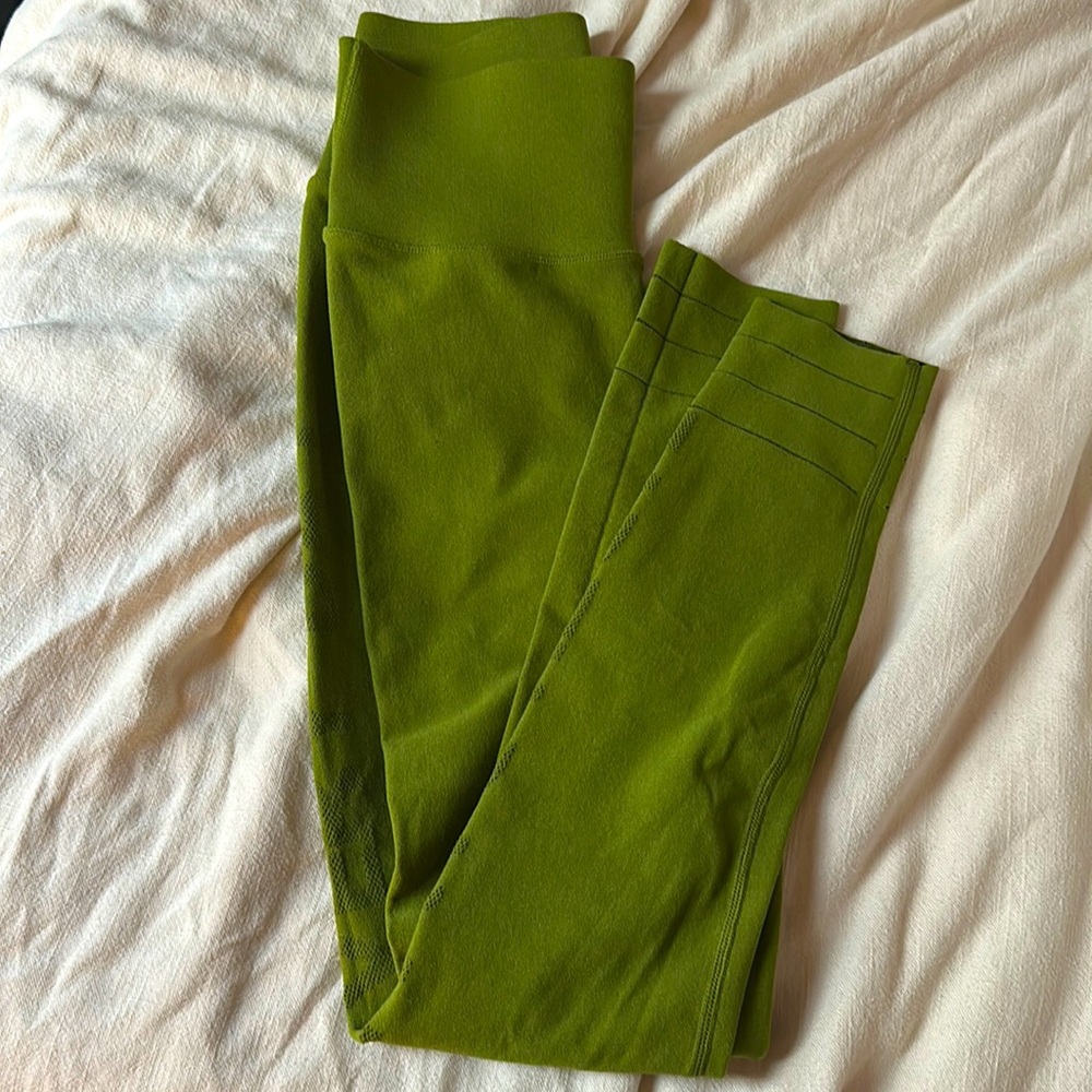 Fabletics green earth day leggings women’s active wear